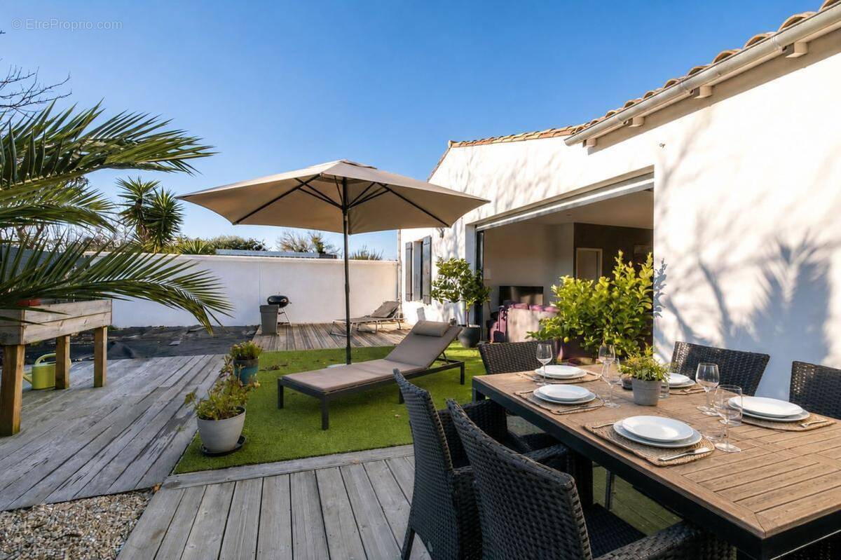 Maison à LA FLOTTE