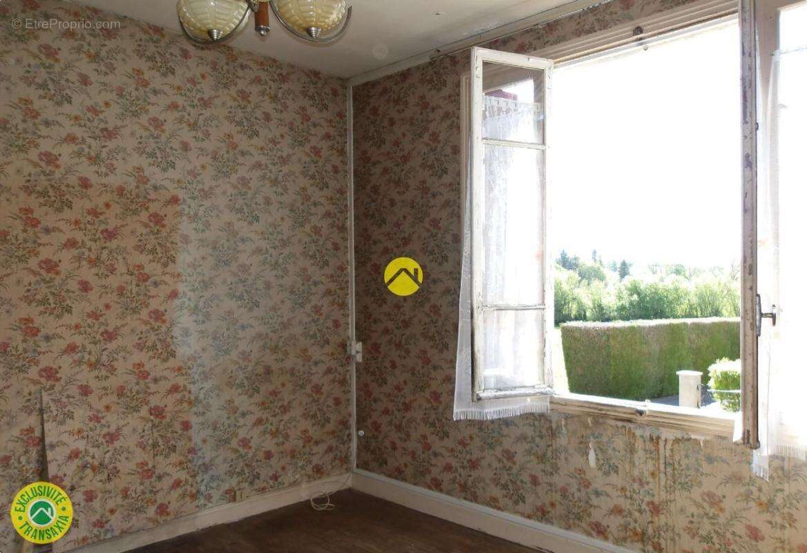 Maison reliée au tout à l'égout - photo 7