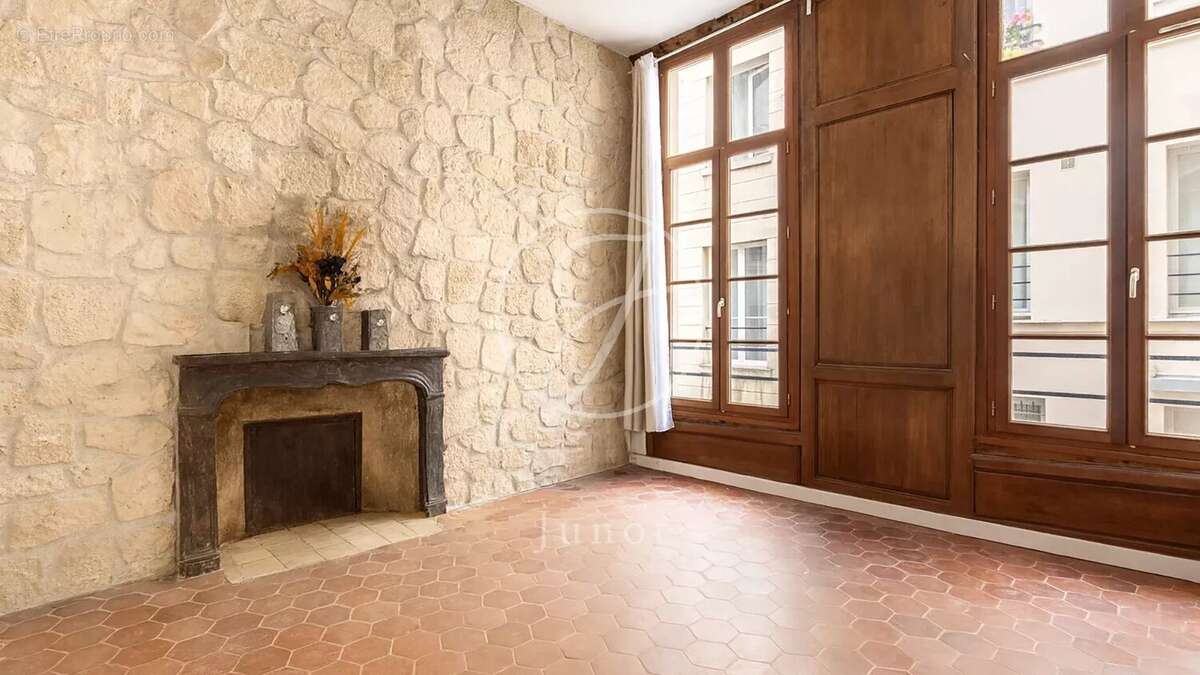 Appartement à PARIS-4E
