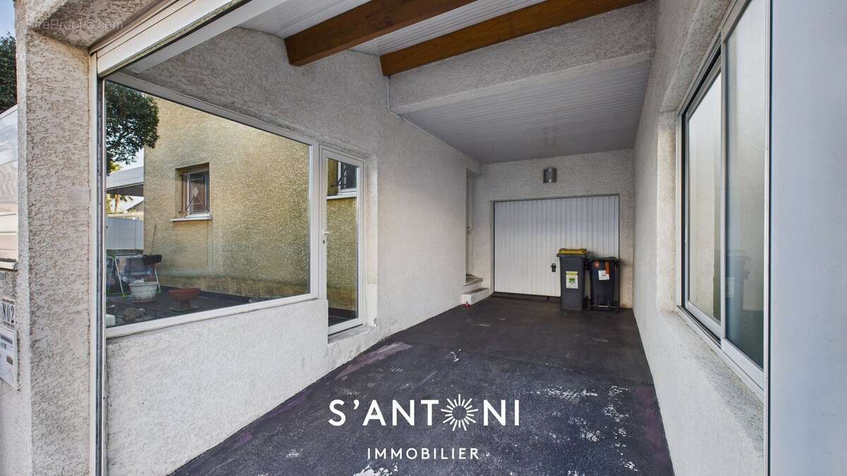 Maison à VILLENEUVE-LES-BEZIERS