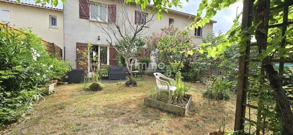 Maison à VILLENAVE-D'ORNON