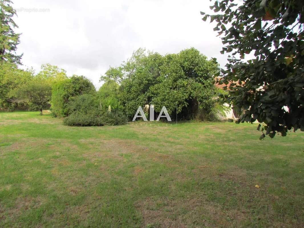 Maison à LIMALONGES