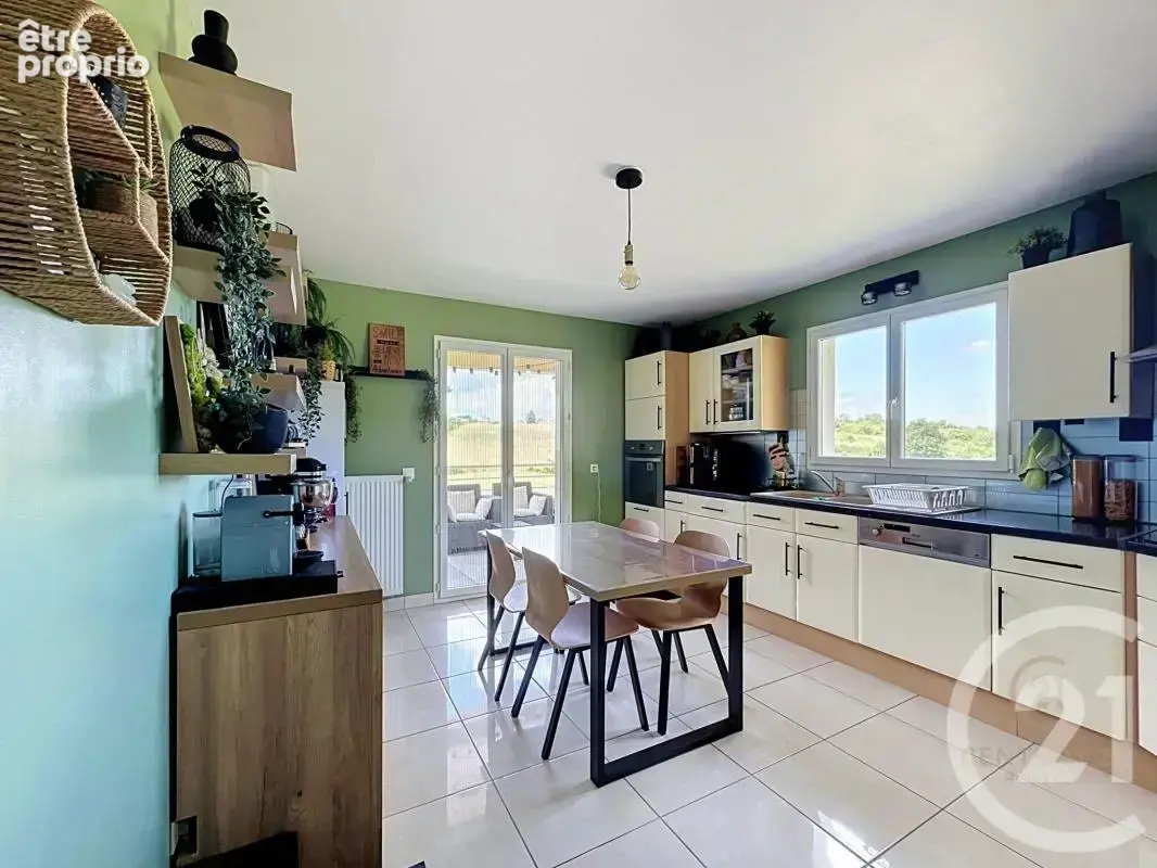 Appartement à VERNAISON