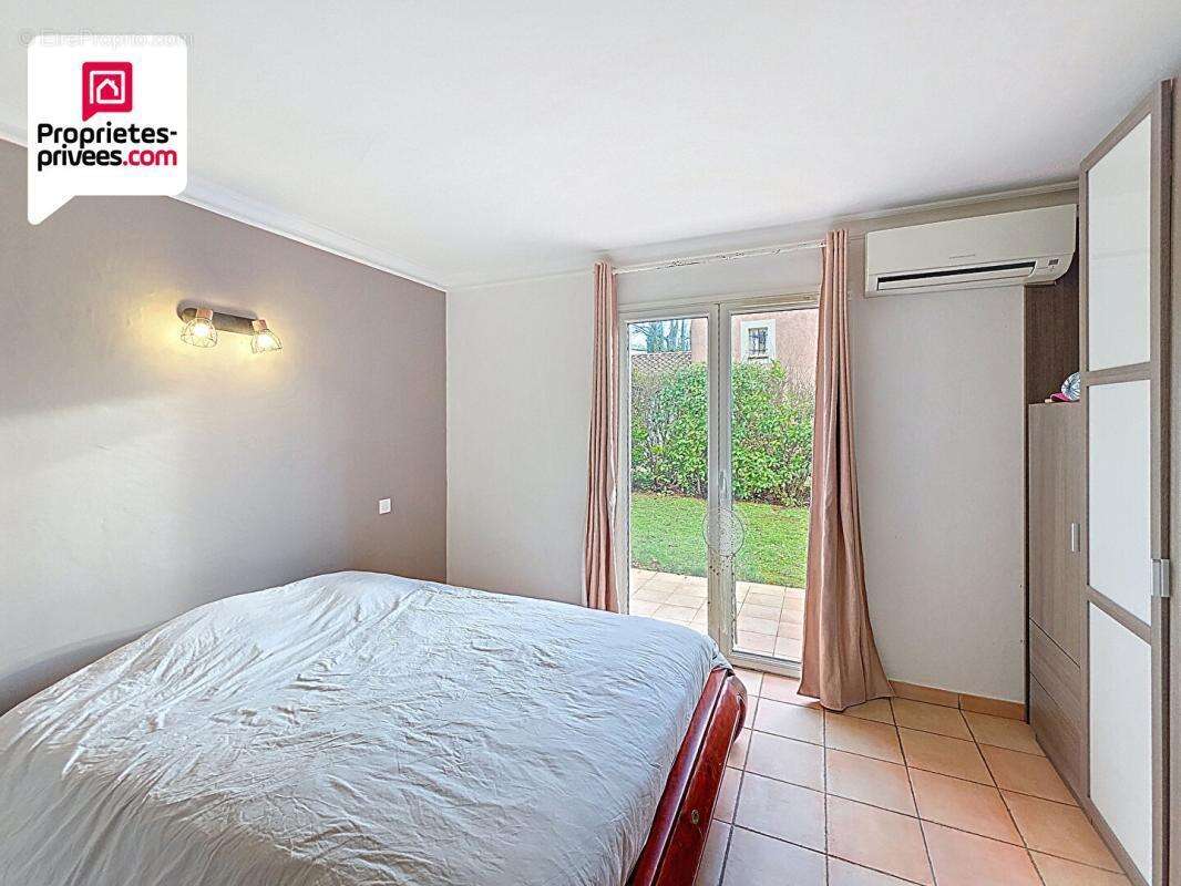 Maison à SAINT-CEZAIRE-SUR-SIAGNE