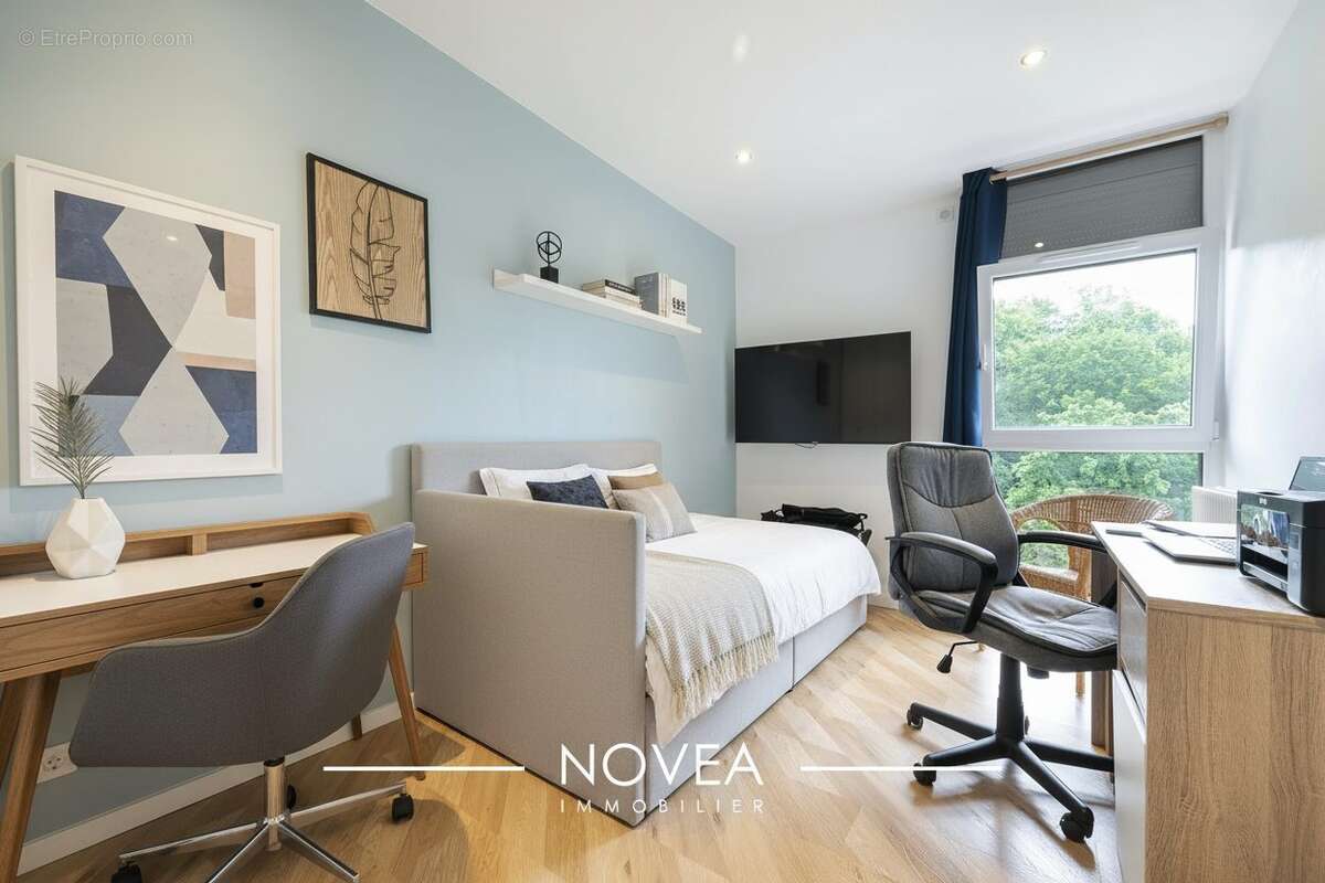 Appartement 80 m² à Oullins  - photo 6