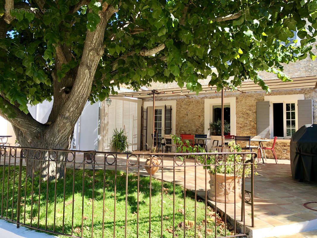 Maison à SIX-FOURS-LES-PLAGES