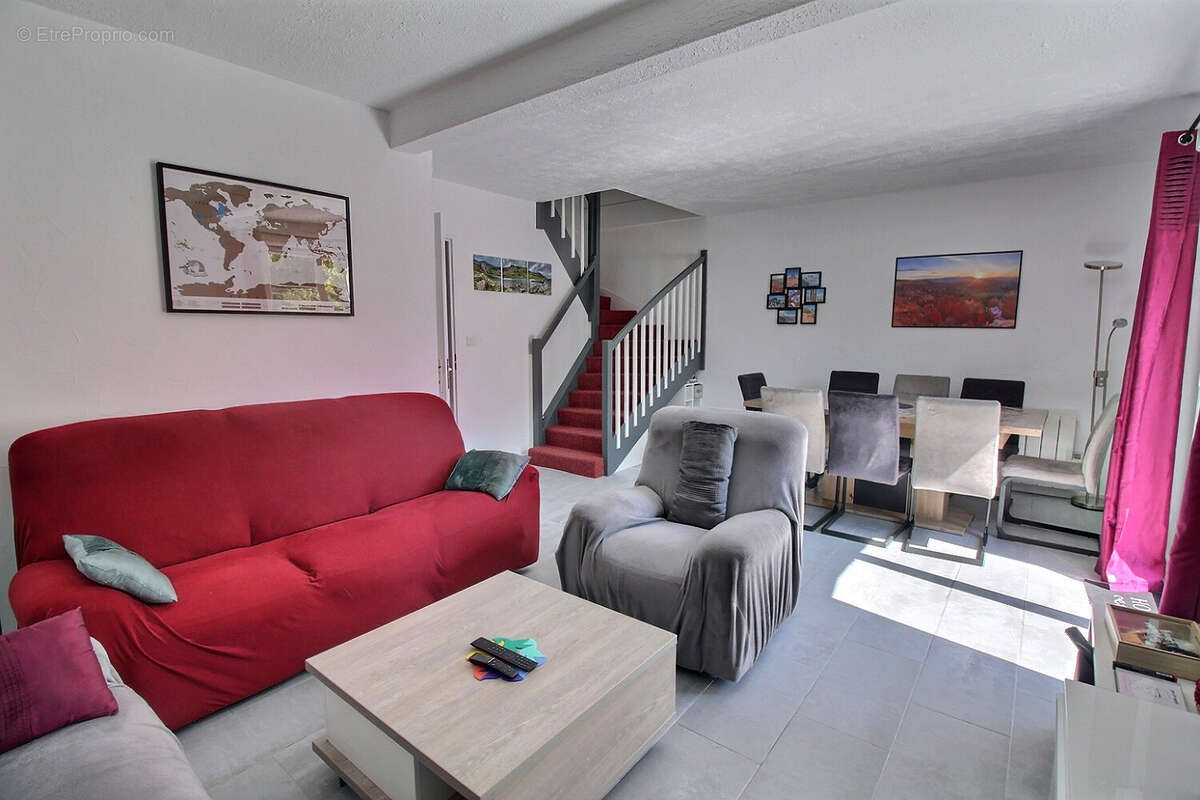 Maison à MONTIGNY-LE-BRETONNEUX