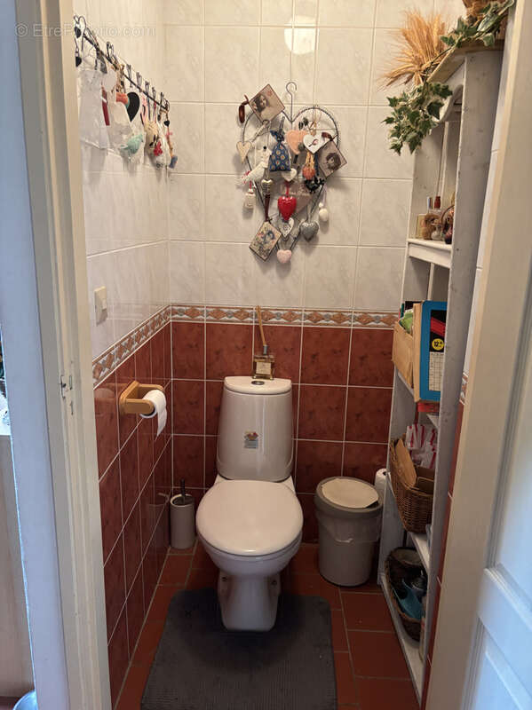 Maison à SAINT-DENIS-DE-JOUHET