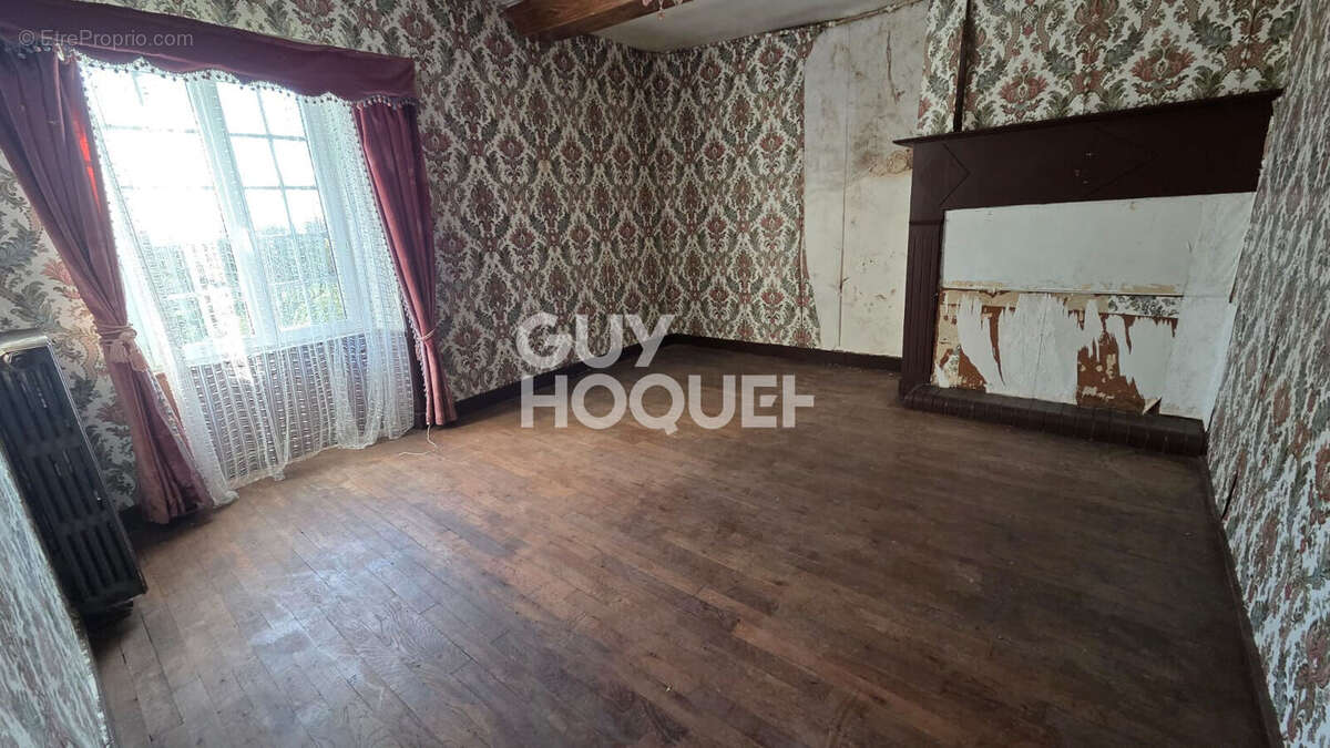 Maison à REFFUVEILLE