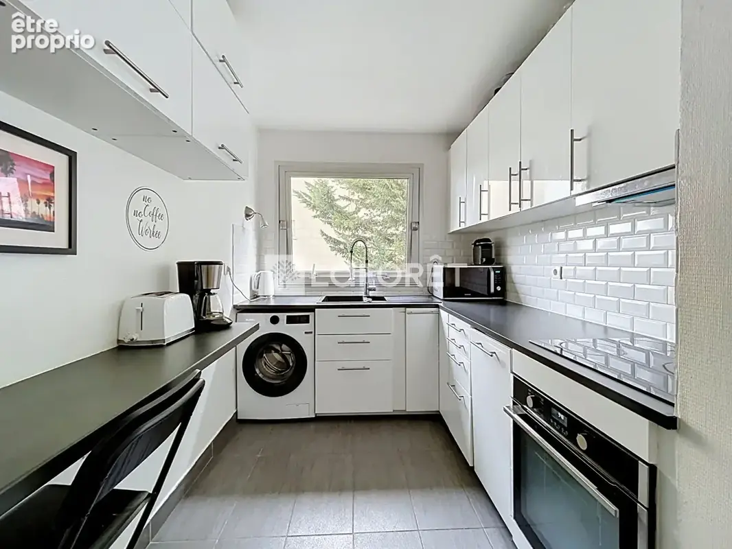 Un appartement clé en main avec balcon, double stationnement et ascenseur ! - photo 7