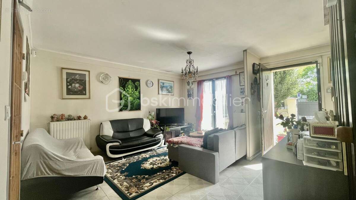 Maison à DAMMARIE-LES-LYS