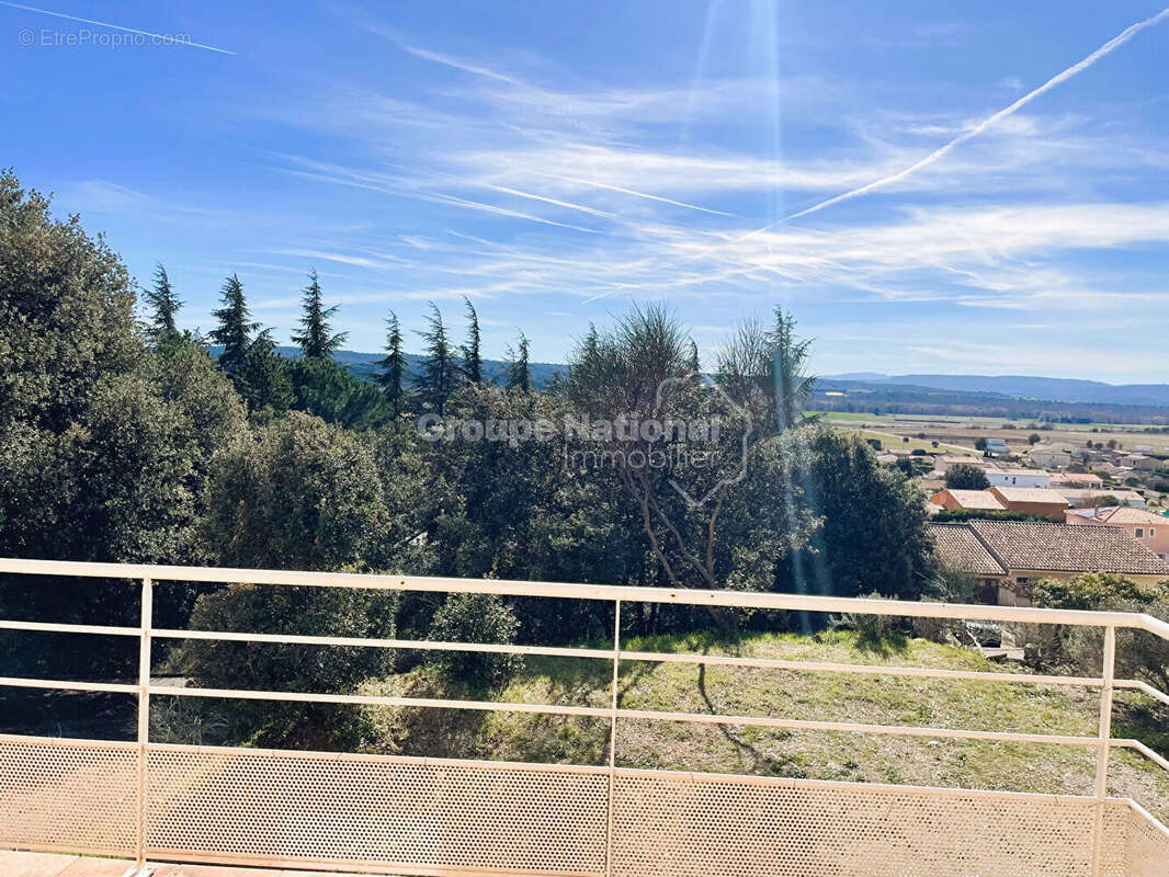 Maison à VINON-SUR-VERDON