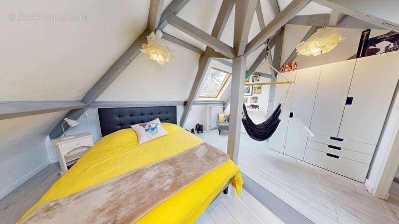 Maison à SAINT-CYR-SUR-LOIRE