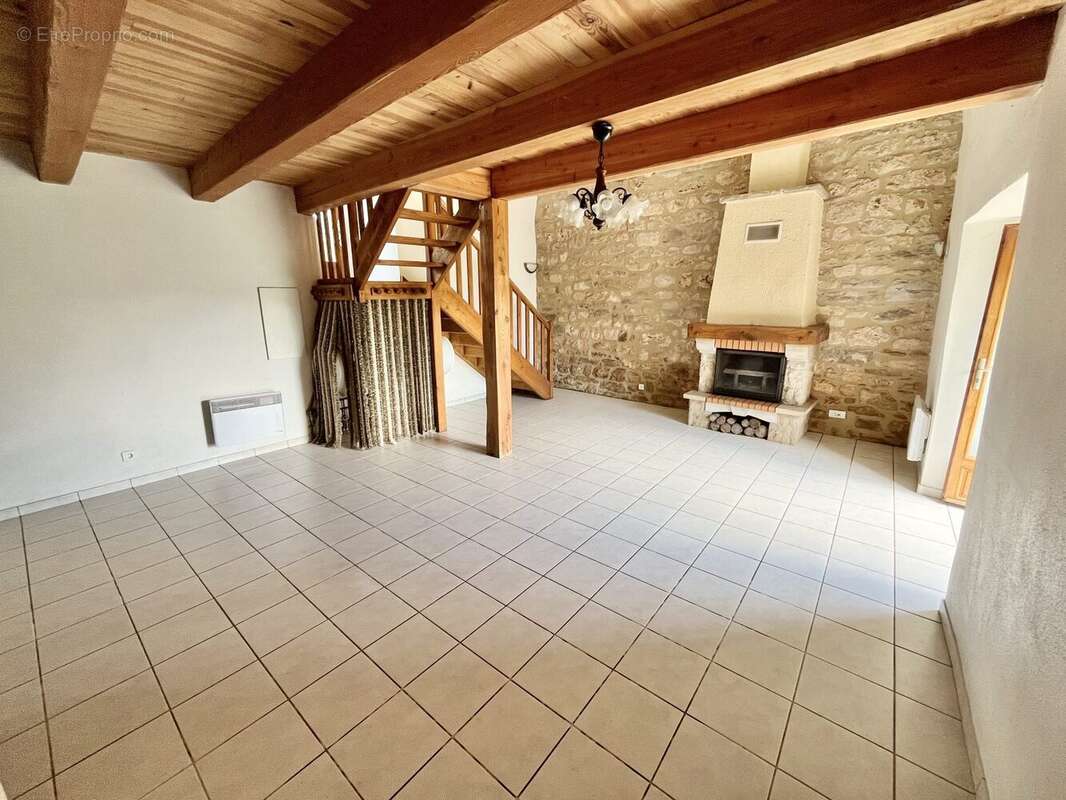 Maison 64 m² à Hures-La-Parade  - photo 5