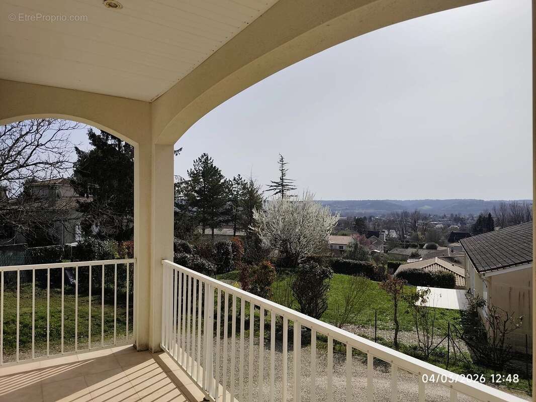 Maison à SAINT-ASTIER