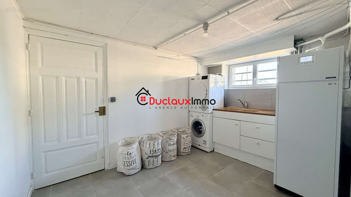 Maison individuelle de 132 m2 avec terrain exceptionnel de 1 590 m2 au cœur d’Ytrac - photo 15