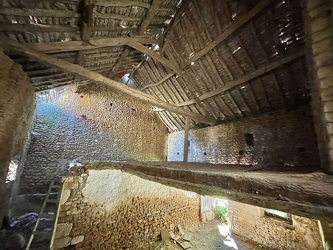 Autre à VILLY-LEZ-FALAISE