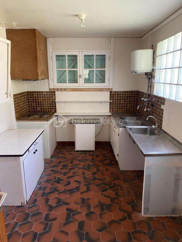 Maison à CHATEAUNEUF-EN-THYMERAIS