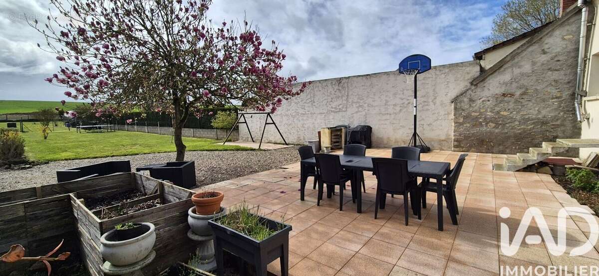 Photo 2 - Maison à FERE-EN-TARDENOIS