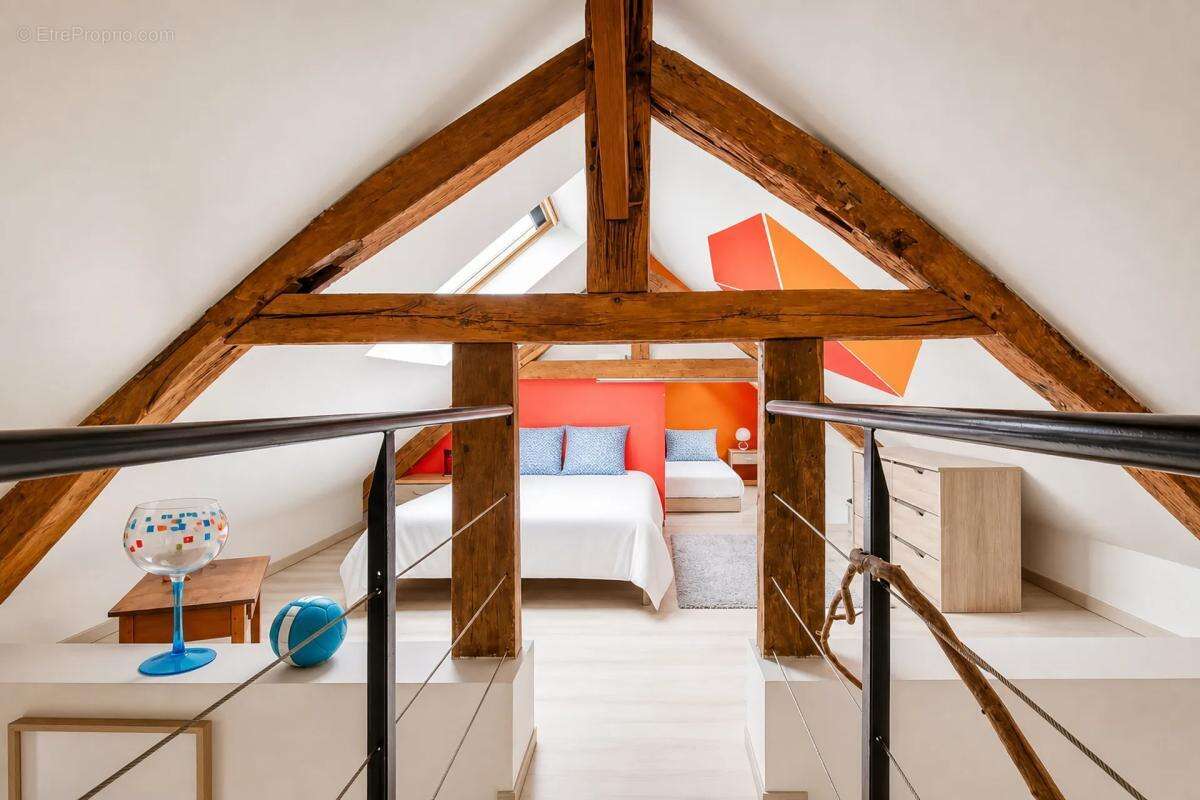Maison de 270 m² avec double logement à Fursac - photo 17