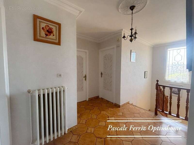 Maison renovee 115m² avec garage - t4 – 3 chambres + dependances  et ascenseur + potentiel locatif - photo 4