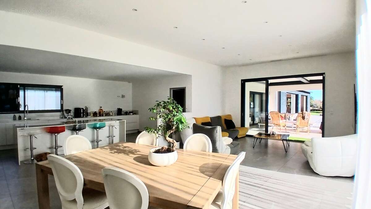 Maison à MURVIEL-LES-BEZIERS