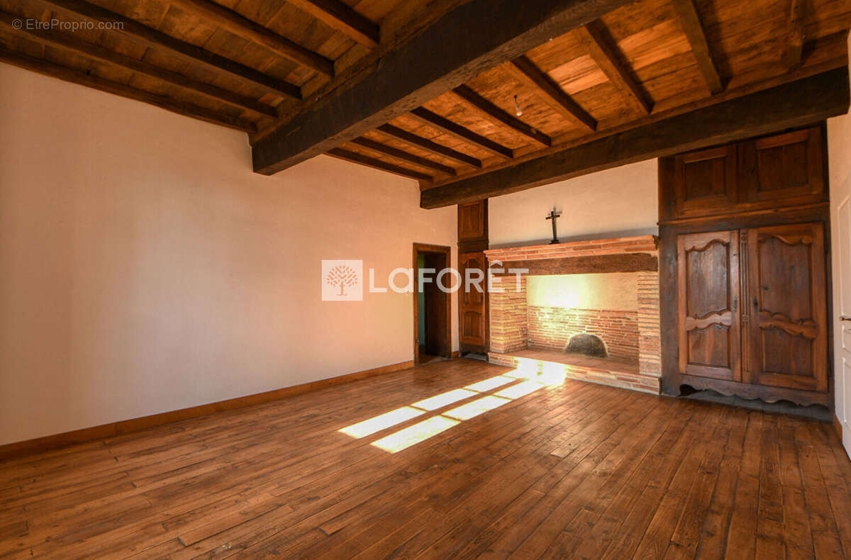 Maison à LISLE-SUR-TARN