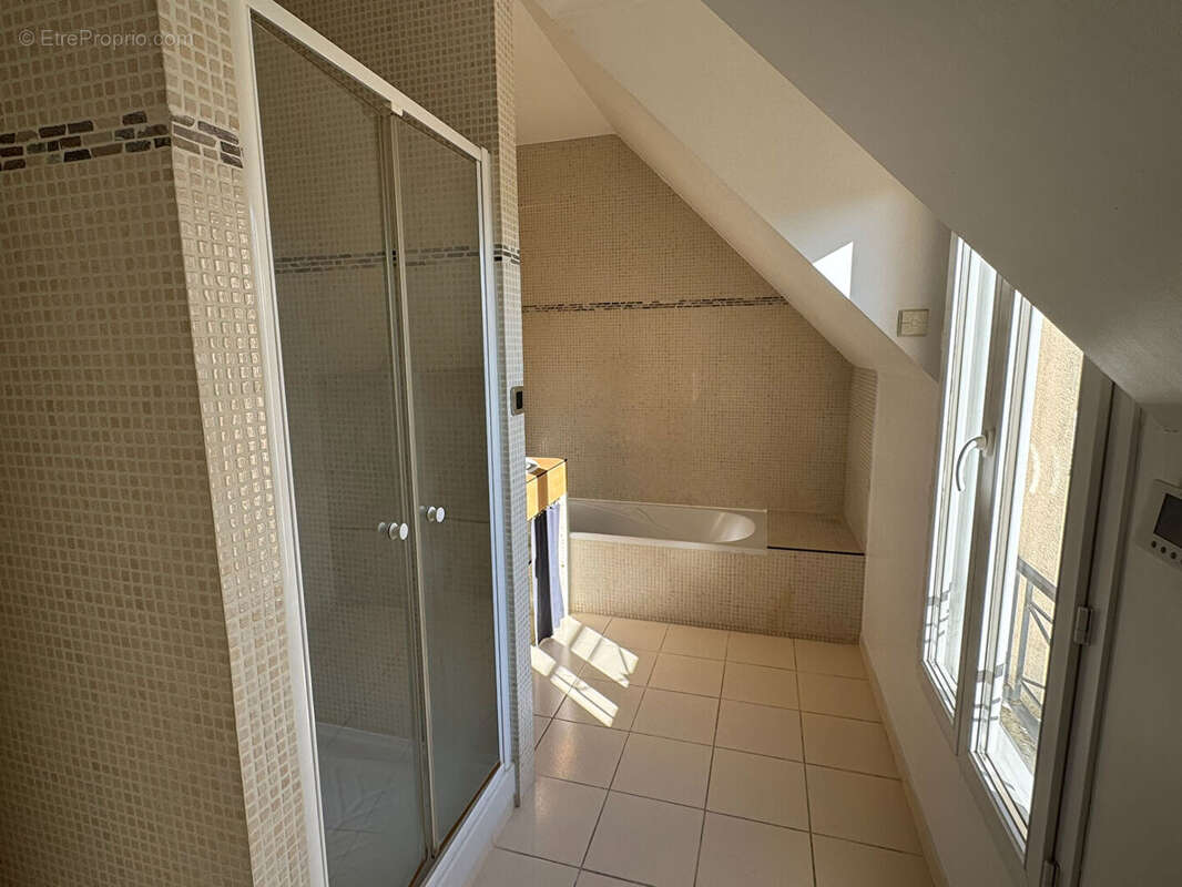 Maison à FEUCHEROLLES