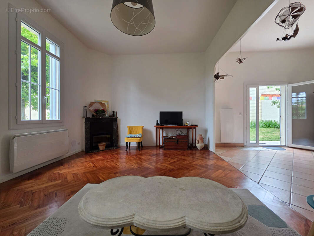 Appartement T3 de 99 m² avec jardin  ? Stationnement 2 véhicules - photo 4
