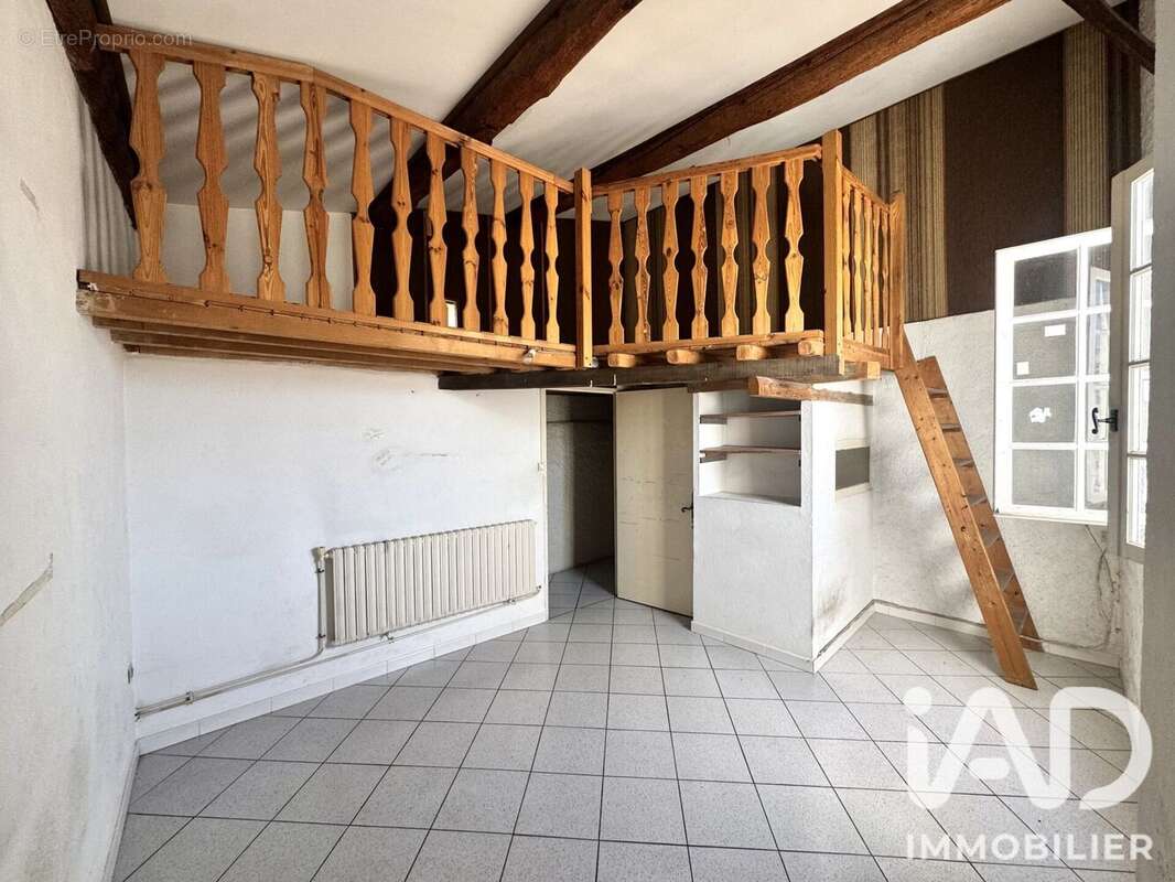 Maison 101 m² à Saint-Gilles  - photo 5