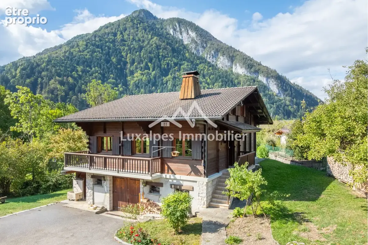 Photo Maison à Thones au prix de 698 250€