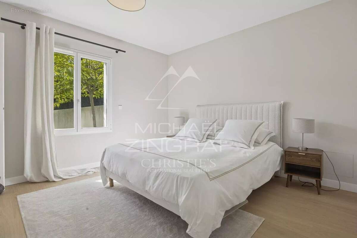 Maison à MANDELIEU-LA-NAPOULE