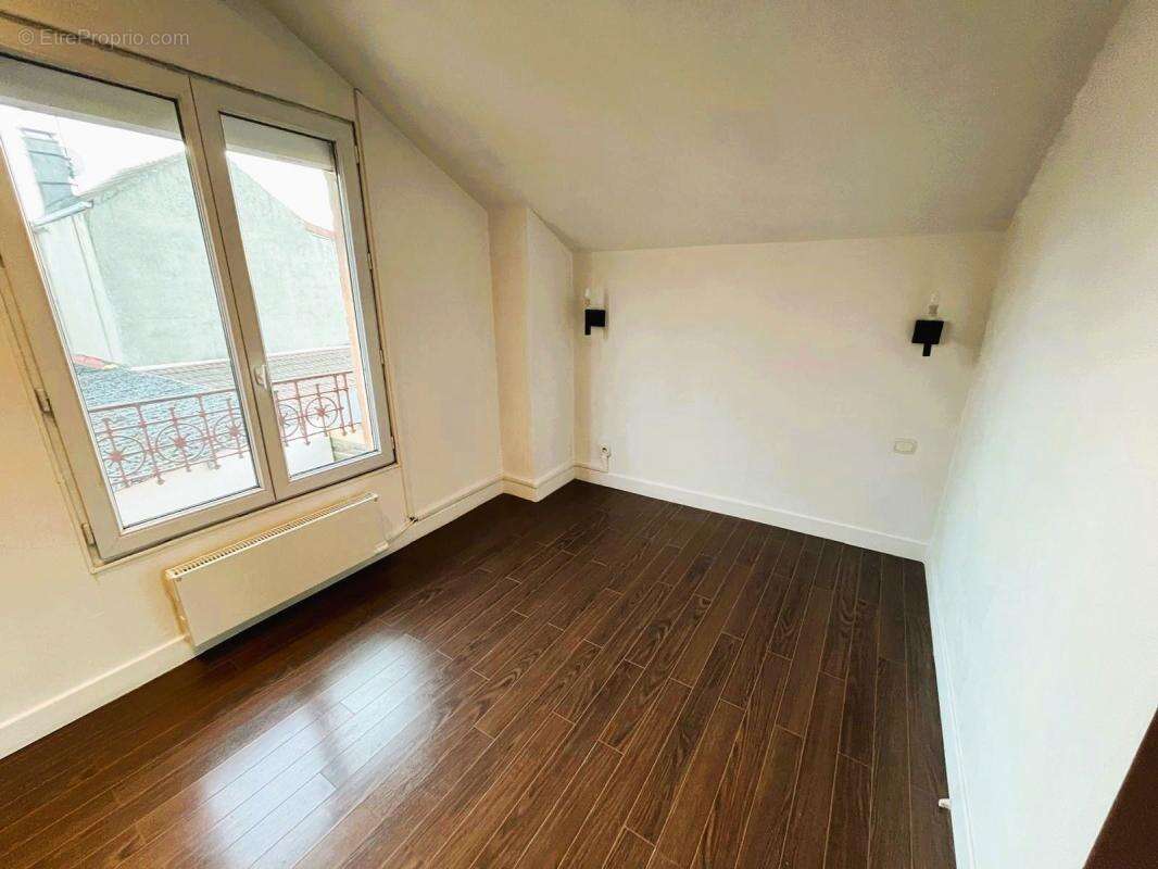 Appartement à HOUILLES