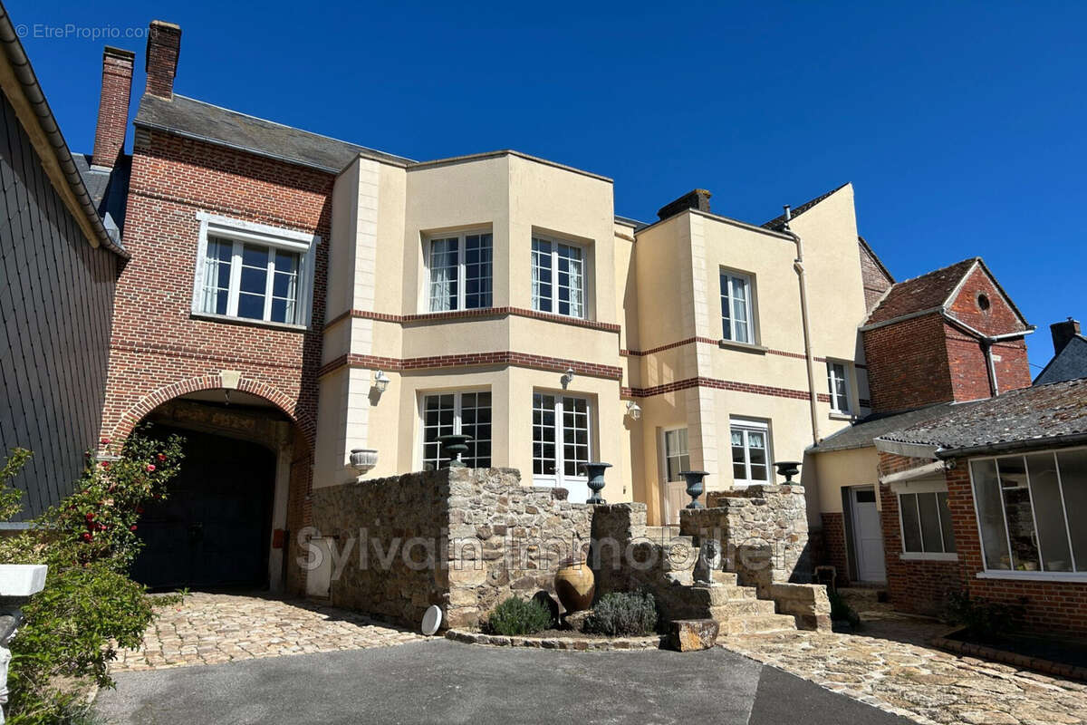 Maison à MILLY-SUR-THERAIN