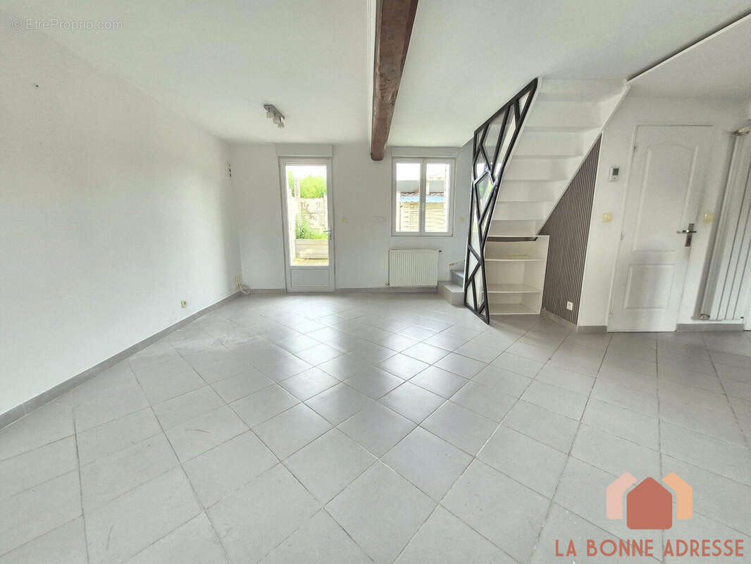 Maison 67 m² à Wattrelos  - photo 2