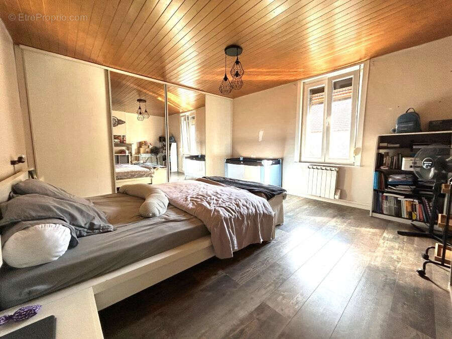 Maison à SAINT-AMAND-LES-EAUX