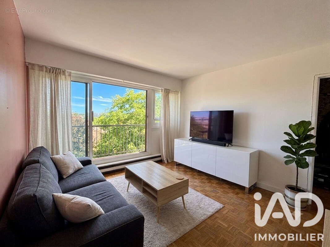 Photo 2 - Appartement à CHOISY-LE-ROI