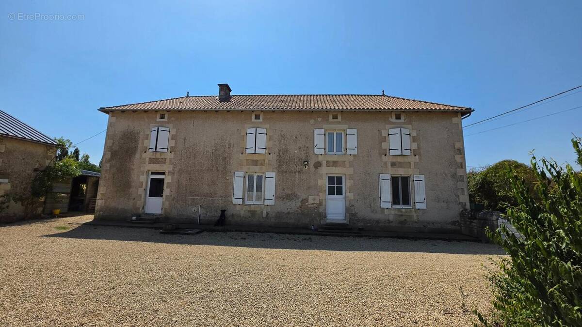 Photo 1 - Maison à CHAPELLE-VIVIERS