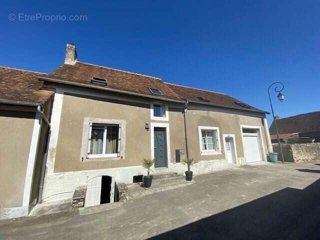 Maison à SAINT-REMY-DU-VAL