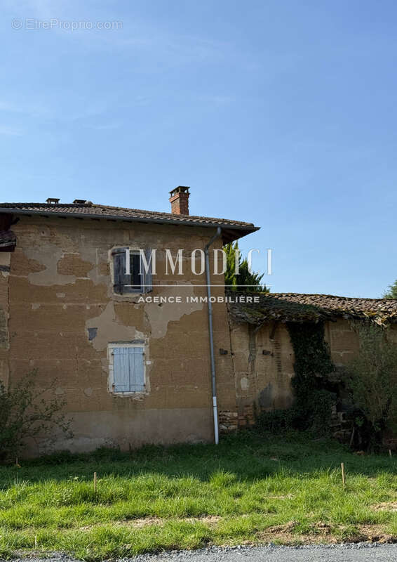 Maison à LURCY