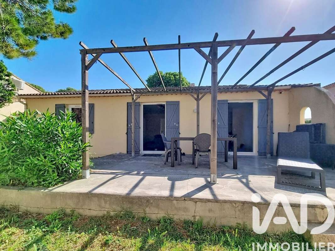 Photo 2 - Maison à NIMES