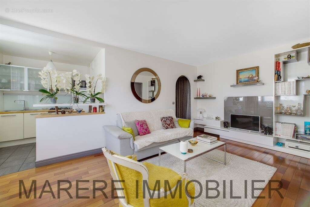 Appartement F2 Père Lachaise, 5ème étage, très lumineux, à rafraichir - photo 7