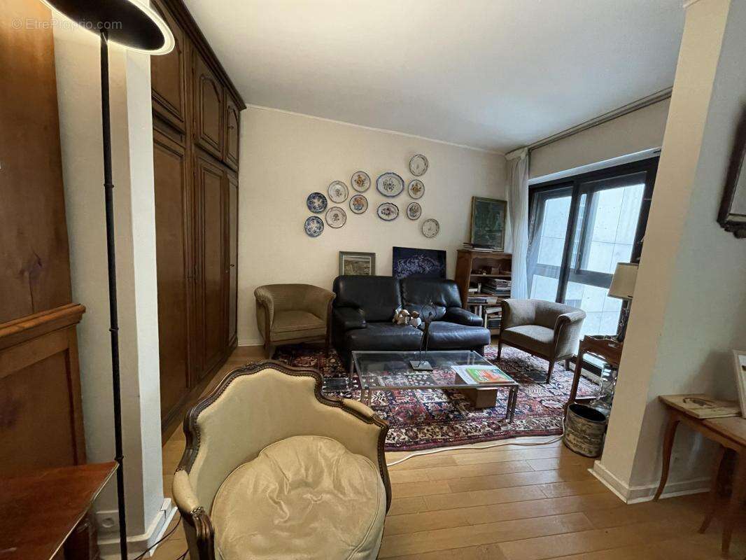 Appartement à PARIS-15E