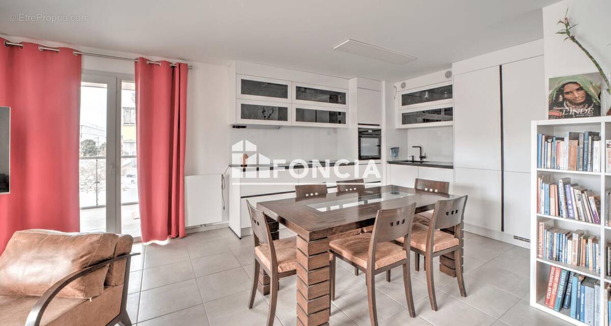 Appartement à SAINT-GENIS-POUILLY