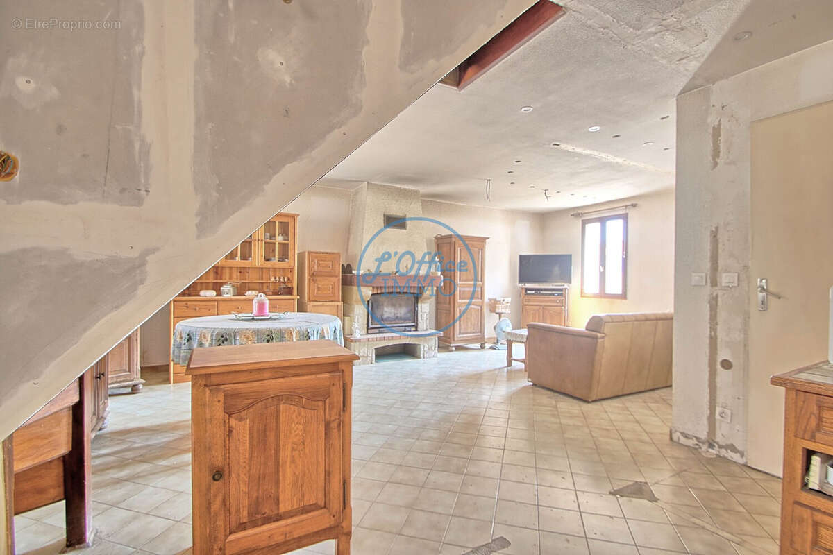 Maison 83 m² à Toulon  - photo 6
