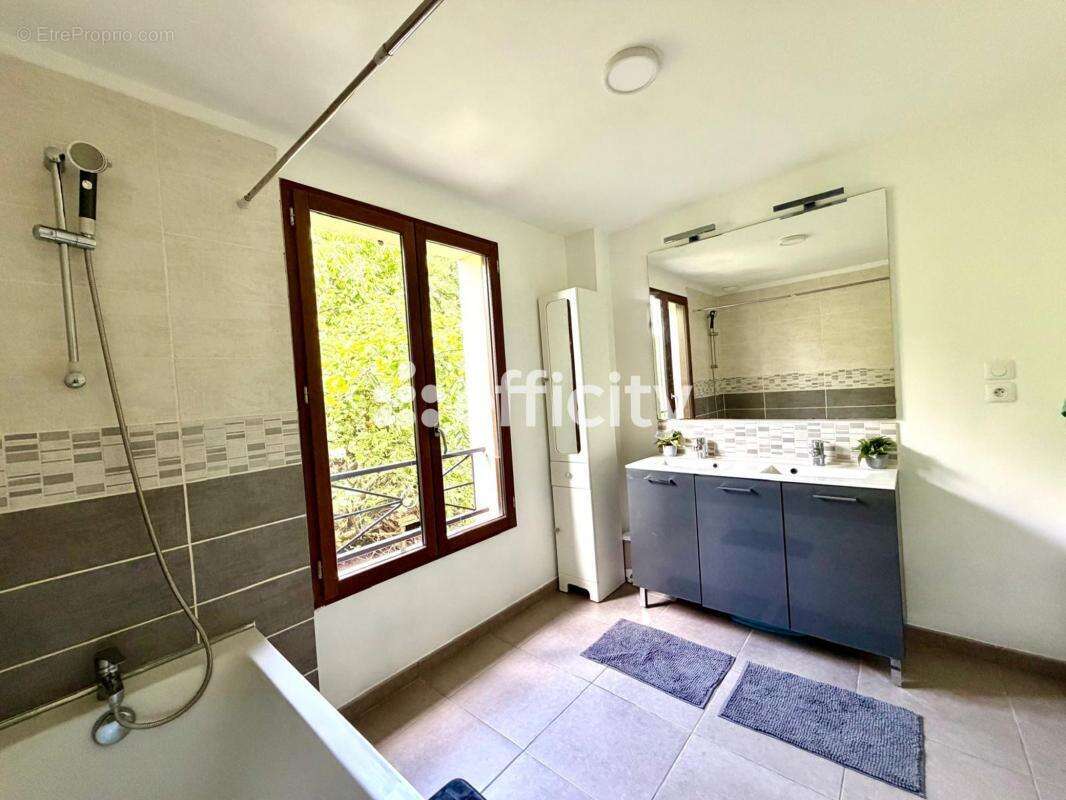 Maison 160 m² à Tessancourt-Sur-Aubette  - photo 12