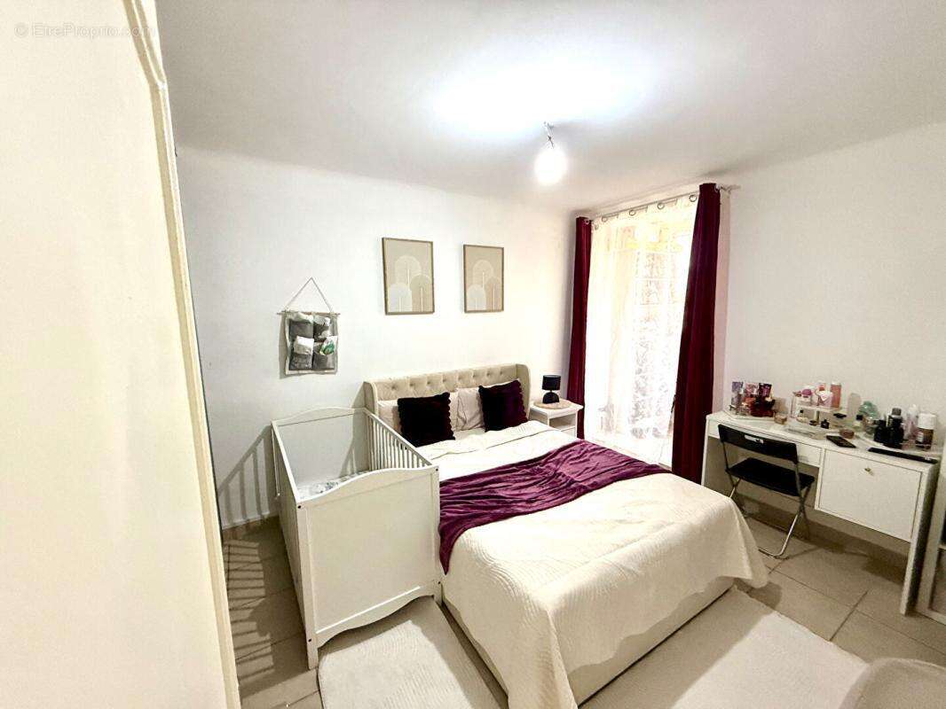 Appartement à MARSEILLE-15E