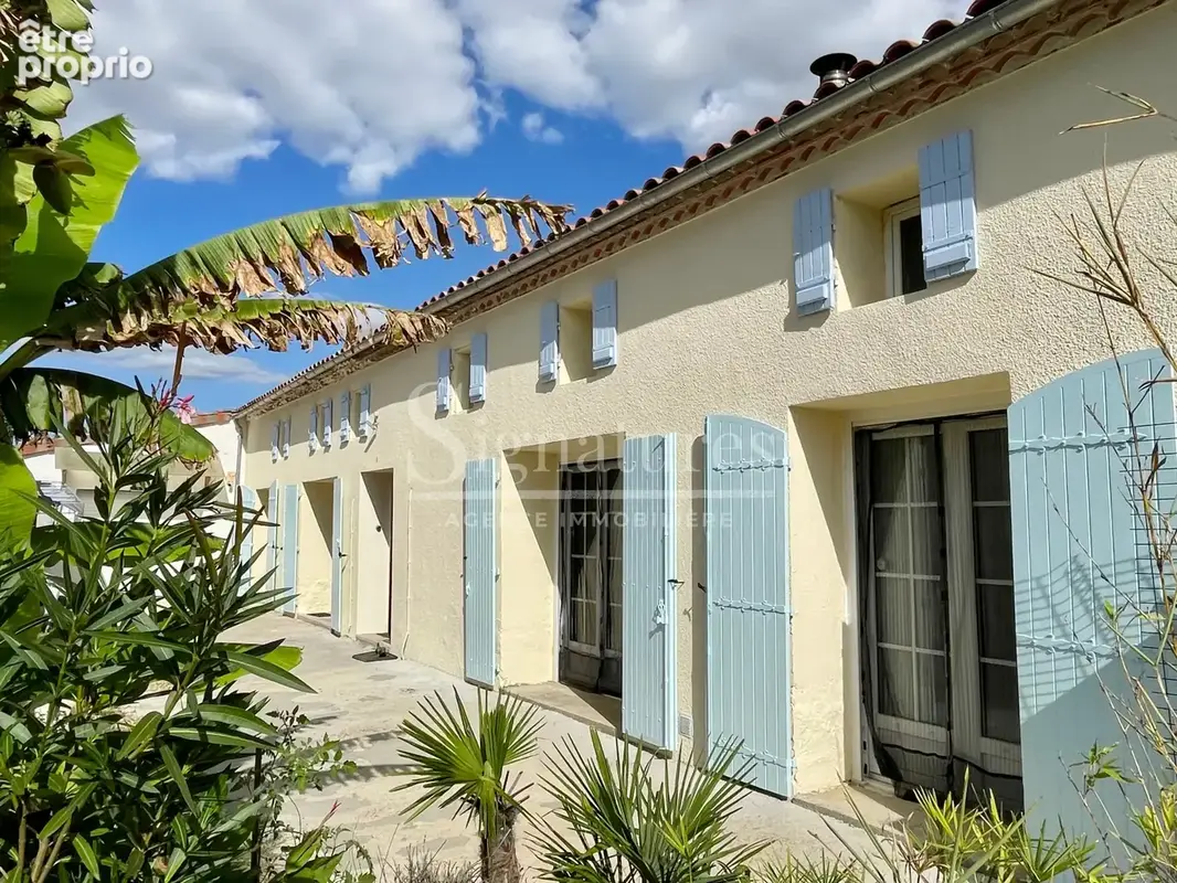 Photo Maison à Saint-Quantin-De-Rancanne au prix de 203 300€