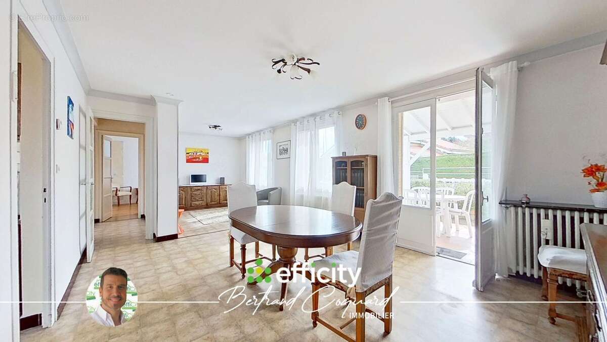 Maison à L'ARBRESLE