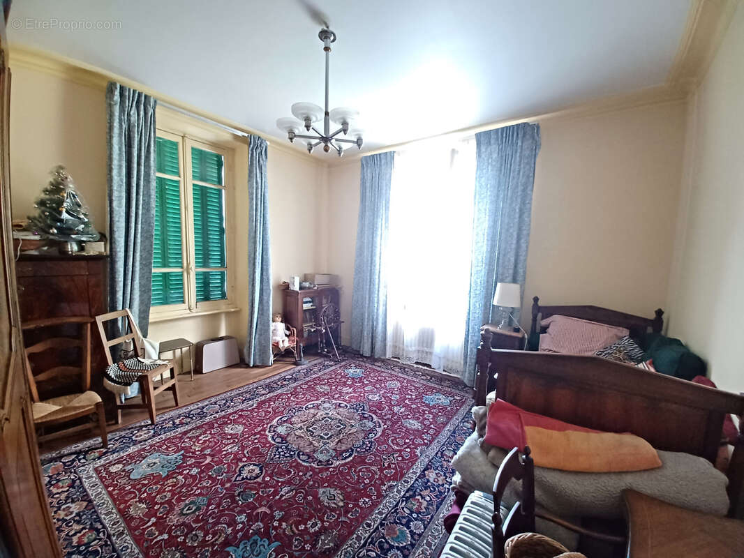 Maison à MAURIAC